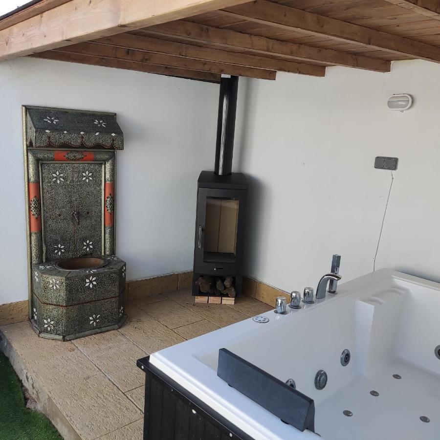 Villa Casa Blanca Luxury Spa Con Piscina Privada Y Jacuzzi Privado شيكلانا دي لا فرونتيرا المظهر الخارجي الصورة